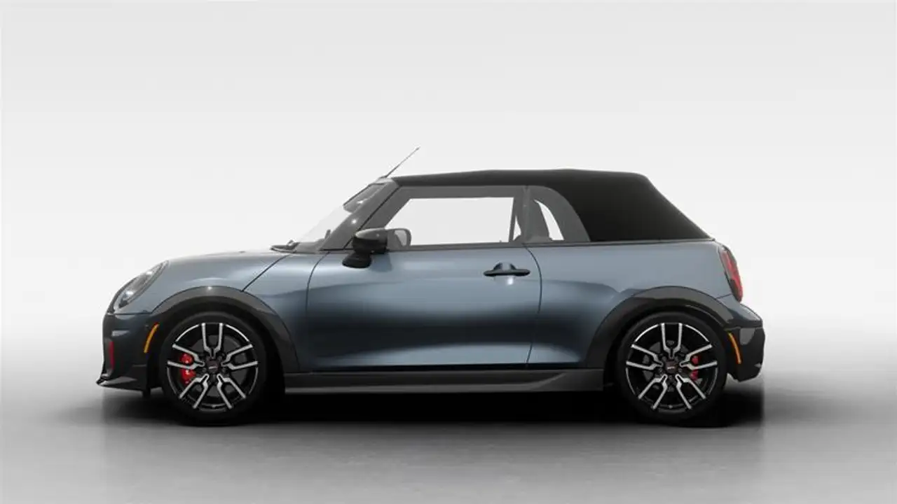 MINI Convertible снимка MINI Convertible