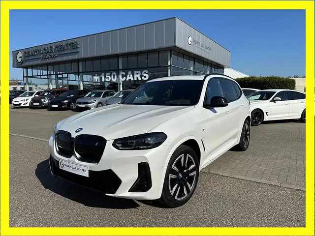 BMW iX3 M-Pack - 80kWh - Pano - Parelmoer wit