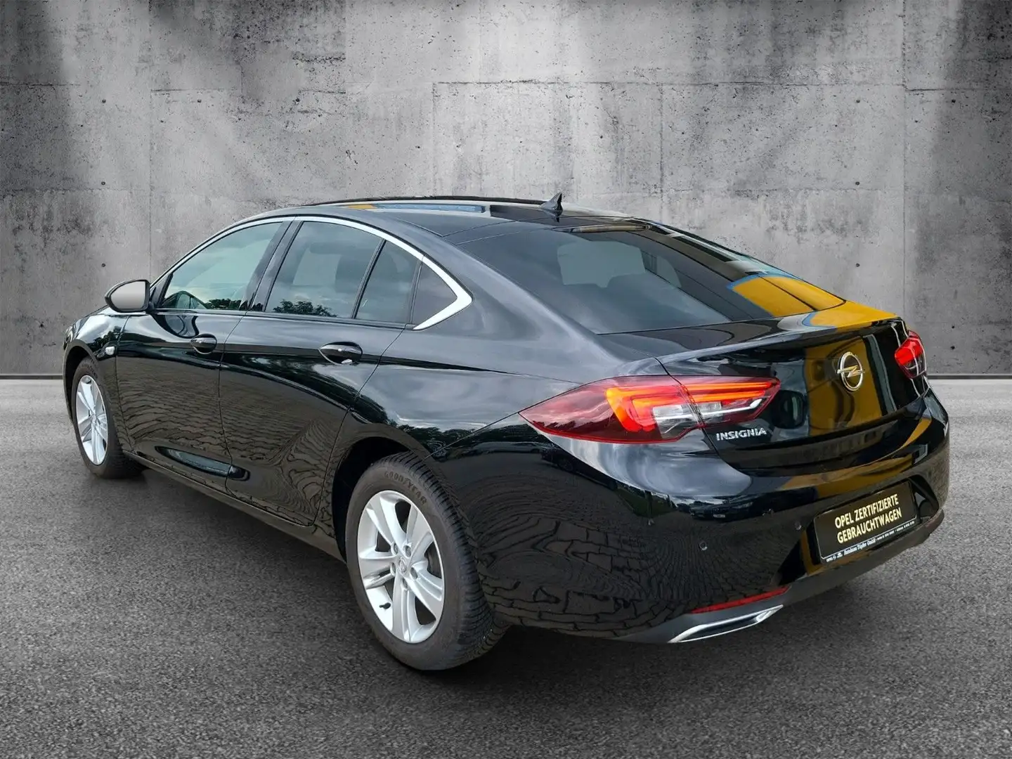 Opel Insignia B "Grand Sport" Business Premium 1-Hand Schwarz - 2