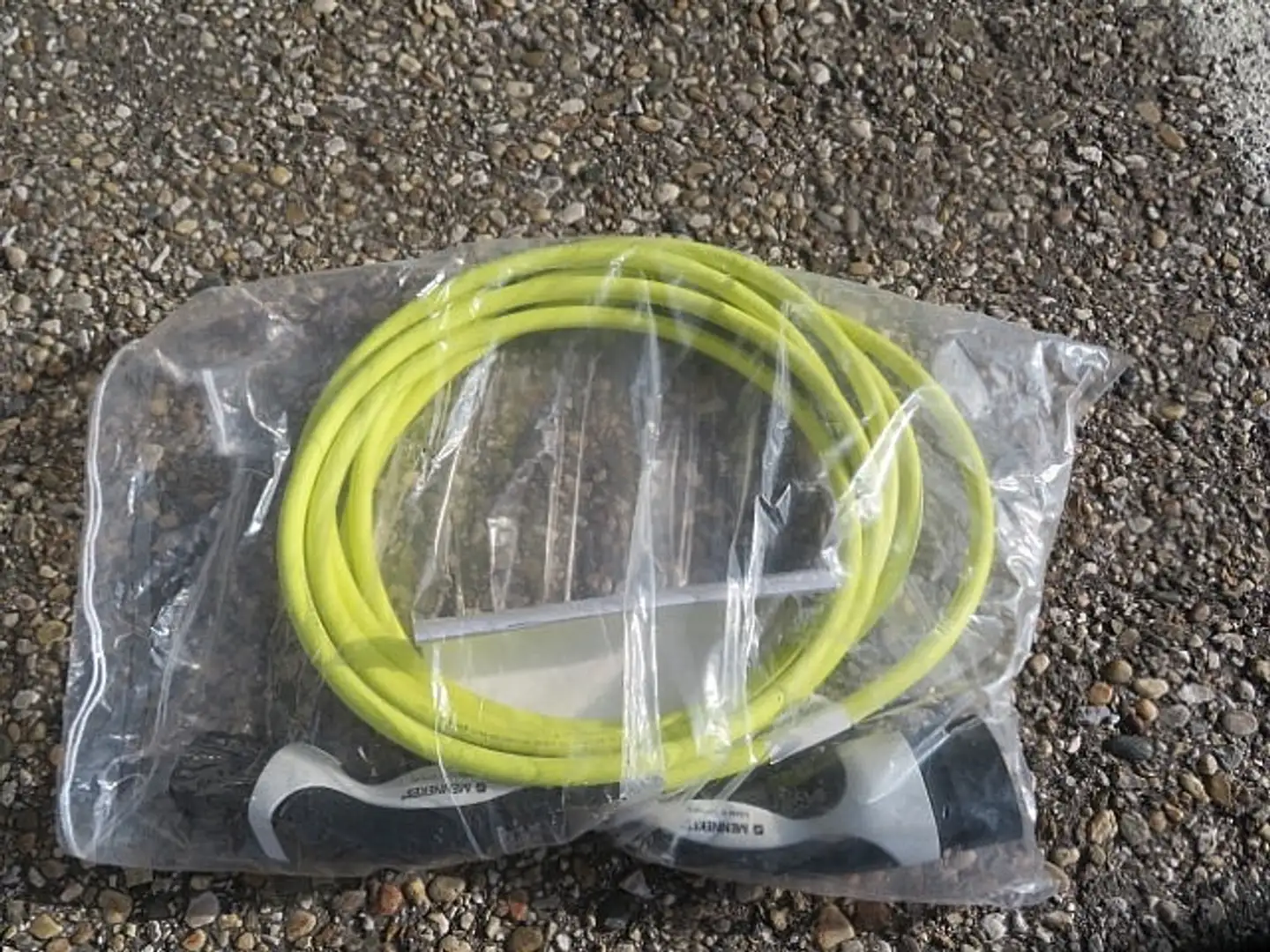 SEAT Mii electric €10332,. excl. Sitzheizung Klimaautomatik Weiß - 2