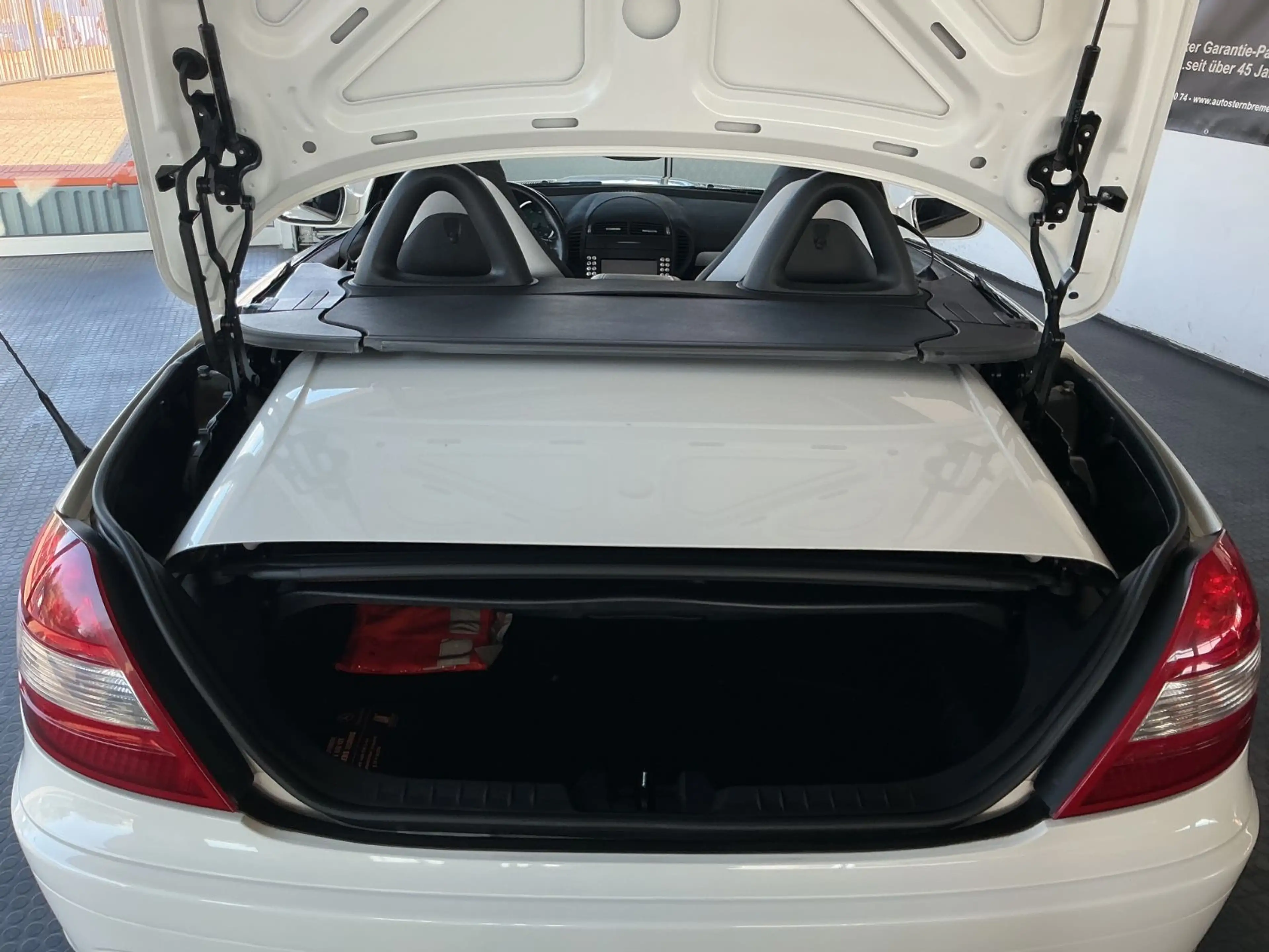 Mercedes-Benz SLK 350 SLK Roadster*AMG-Optik*Harman-Kordon — photo 11
