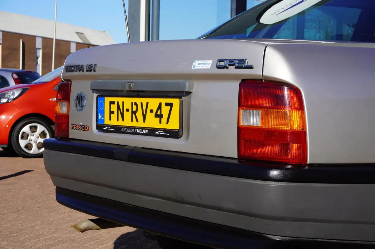 Opel Vectra 1.8i GL Frisco | Youngtimer | 5deurs | 143.000km |, foto 4