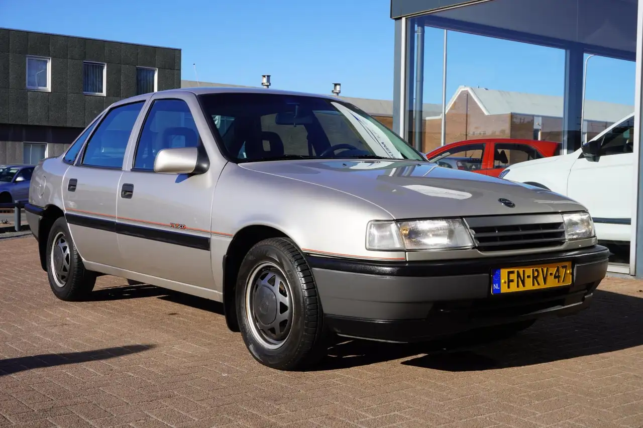 Opel Vectra 1.8i GL Frisco | Youngtimer | 5deurs | 143.000km |, foto 10