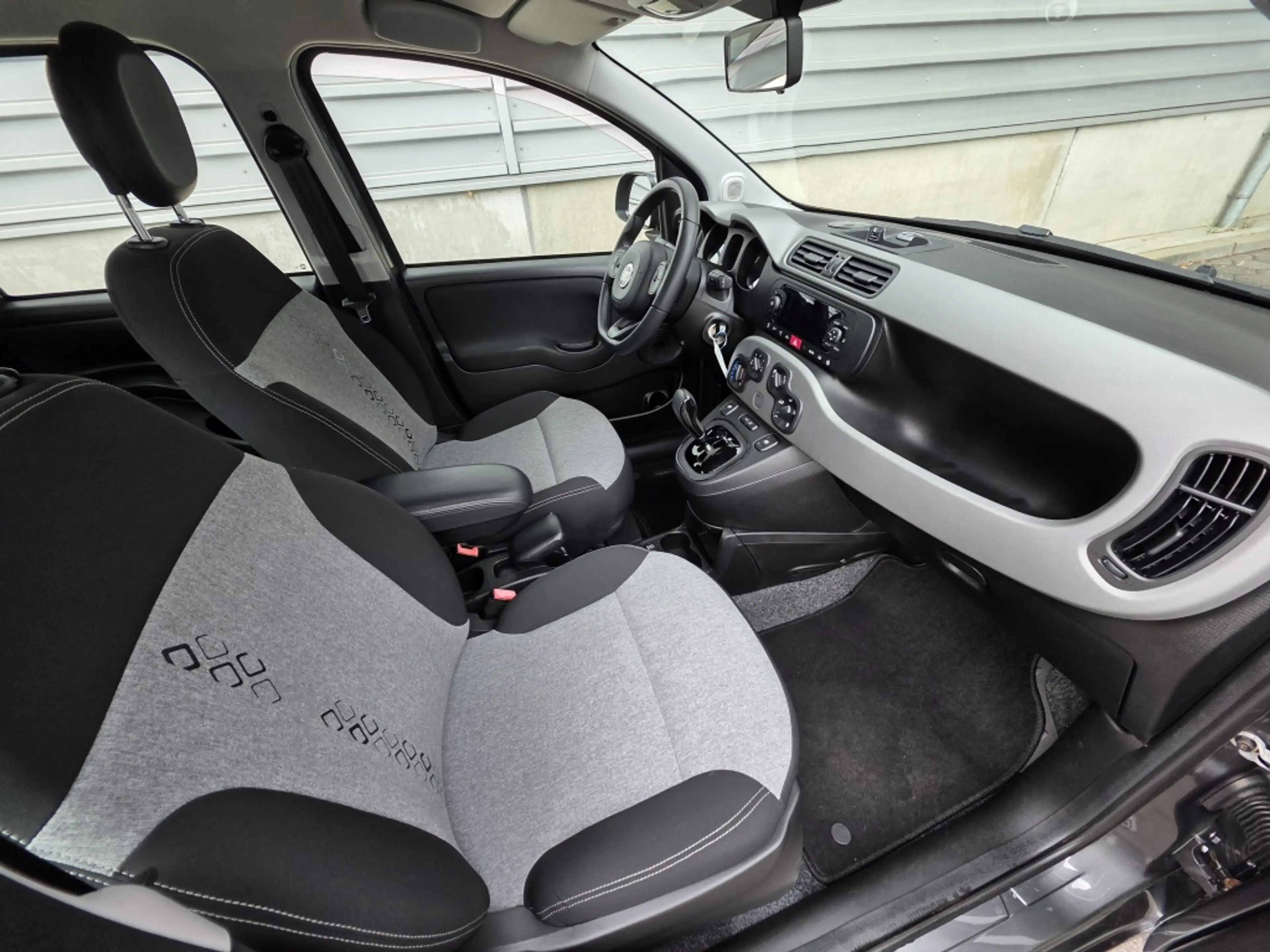 Fiat Panda Automaat | Cruise ctrl | Trekhaak | Parkeersensore — photo 10