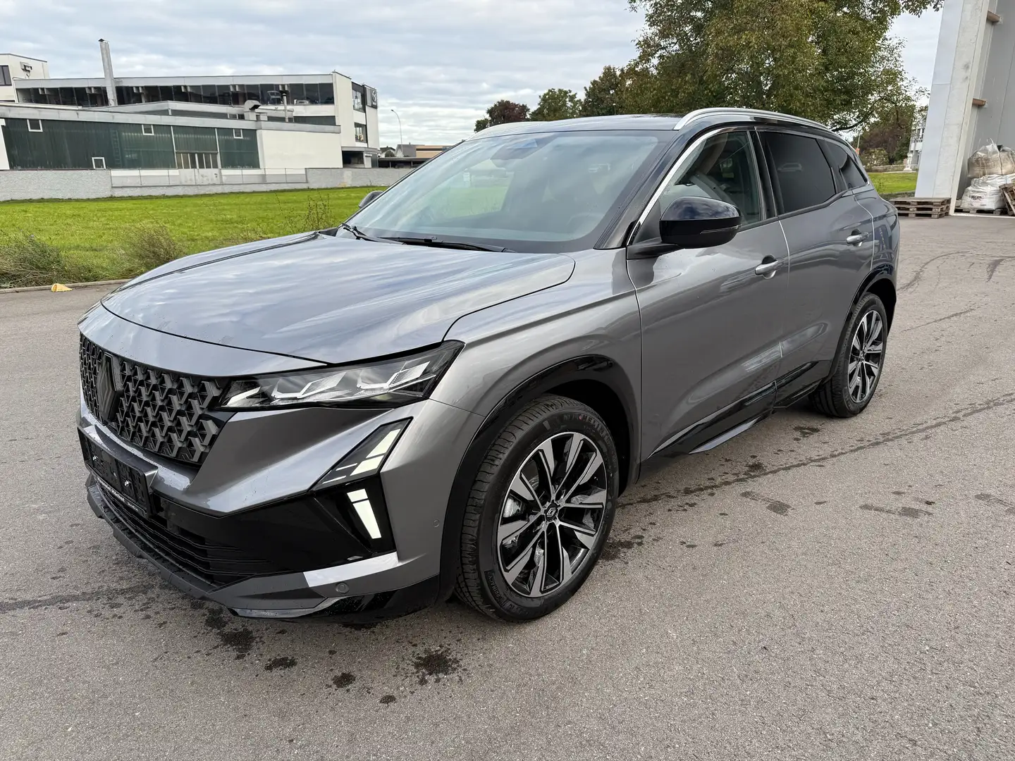 Renault Austral Techno Full Hybrid E-Tech 200 Navi Kamera Massage Grau - 1