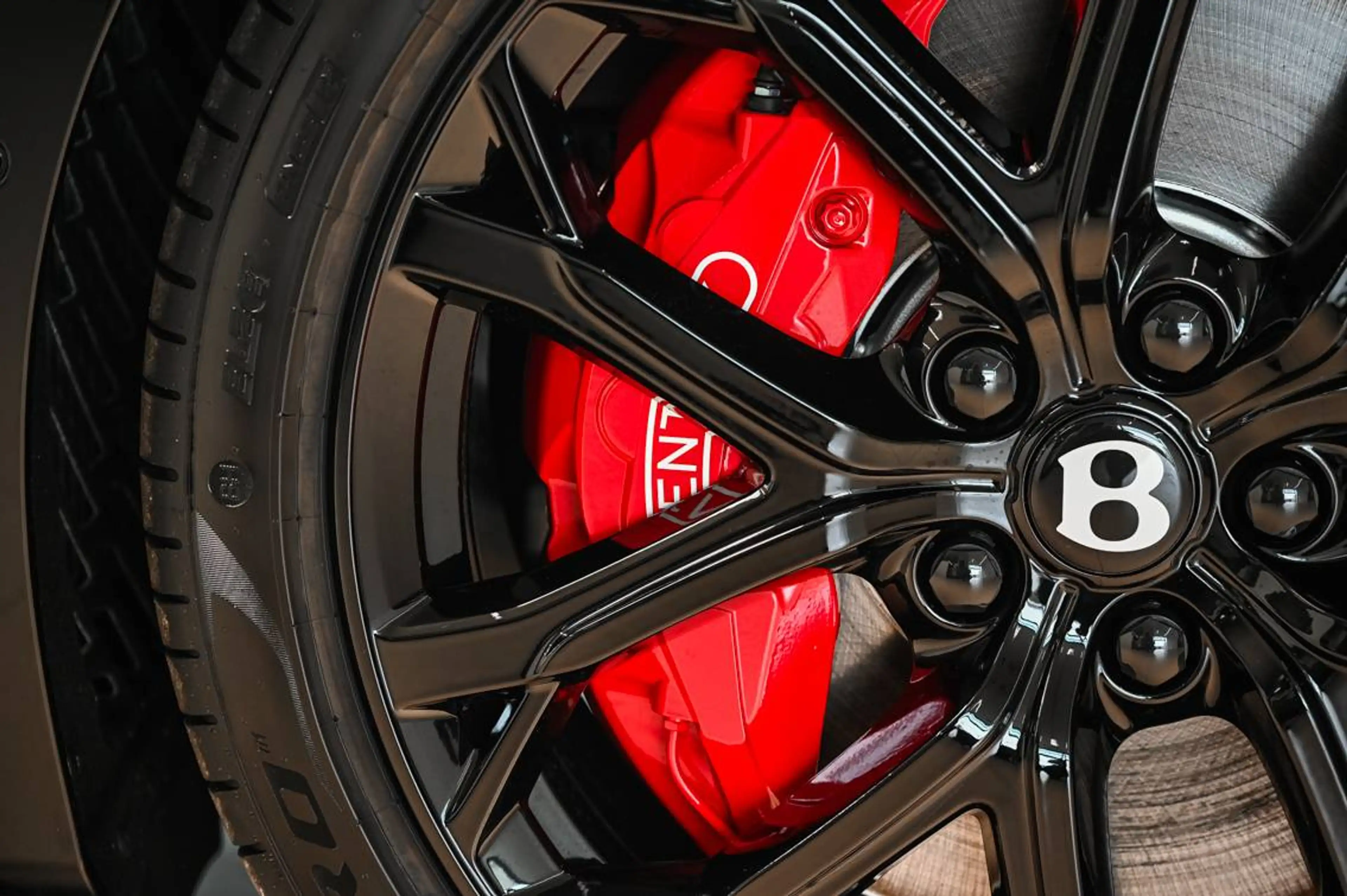 Bentley Continental GT Continental GT 4.0 Twin-Turbo V8 PHEV S (500 kW) S — photo 9