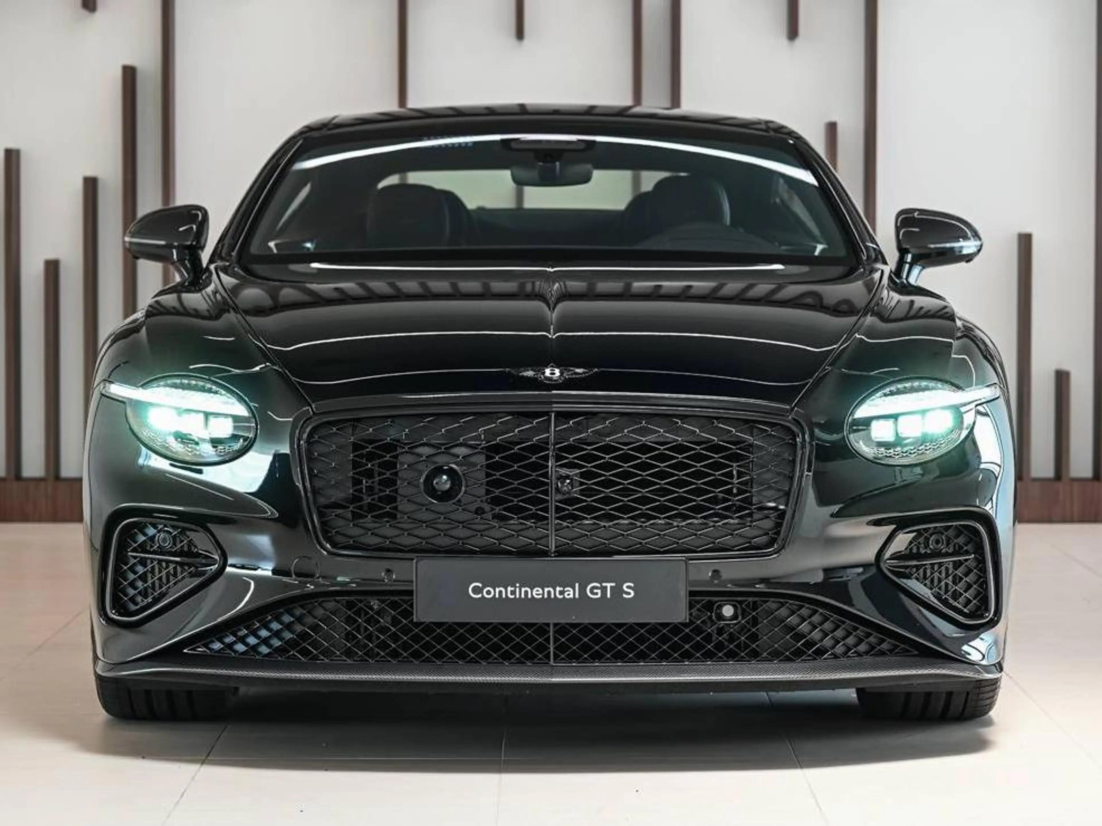 Bentley Continental GT Continental GT 4.0 Twin-Turbo V8 PHEV S (500 kW) S — photo 5