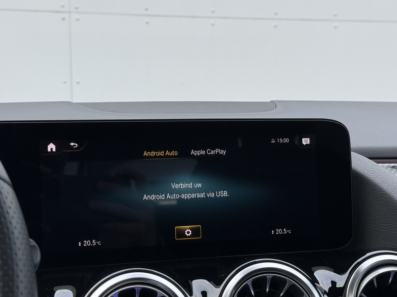 Mercedes-Benz GLA 200 Business Solution AMG | Pano | Ambient Light | Key — photo 25