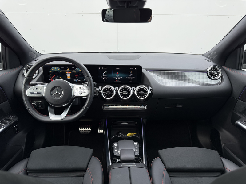 Mercedes-Benz GLA 200 Business Solution AMG | Pano | Ambient Light | Key — photo 11