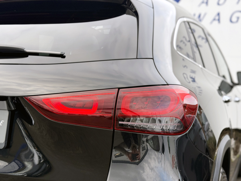 Mercedes-Benz GLA 200 Business Solution AMG | Pano | Ambient Light | Key — photo 40