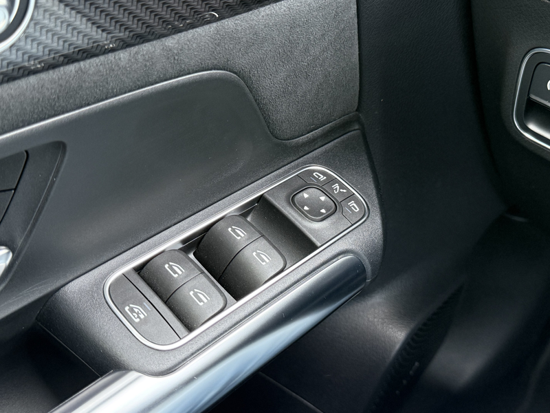 Mercedes-Benz GLA 200 Business Solution AMG | Pano | Ambient Light | Key — photo 13