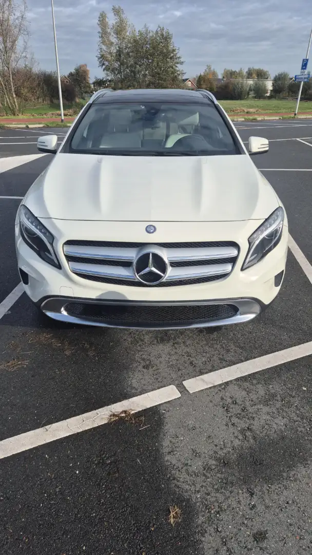 Mercedes-Benz GLA 180 GLA 180 Prestige Biały - 2