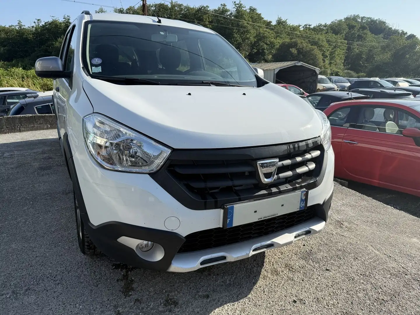 Dacia Lodgy 1.2 TCE 115CH STEPWAY EURO6 5 PLACES Blanc - 1