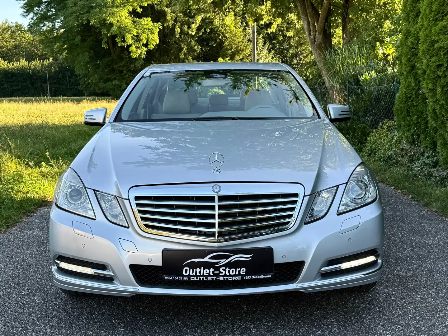 Mercedes-Benz E 250 CGI BlueEfficiency Aut.*1.Besitz*NUR 98.000KM*TOP* Argent - 2