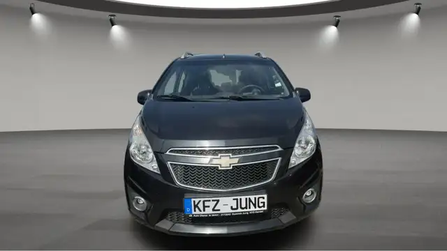 Chevrolet Spark view 2