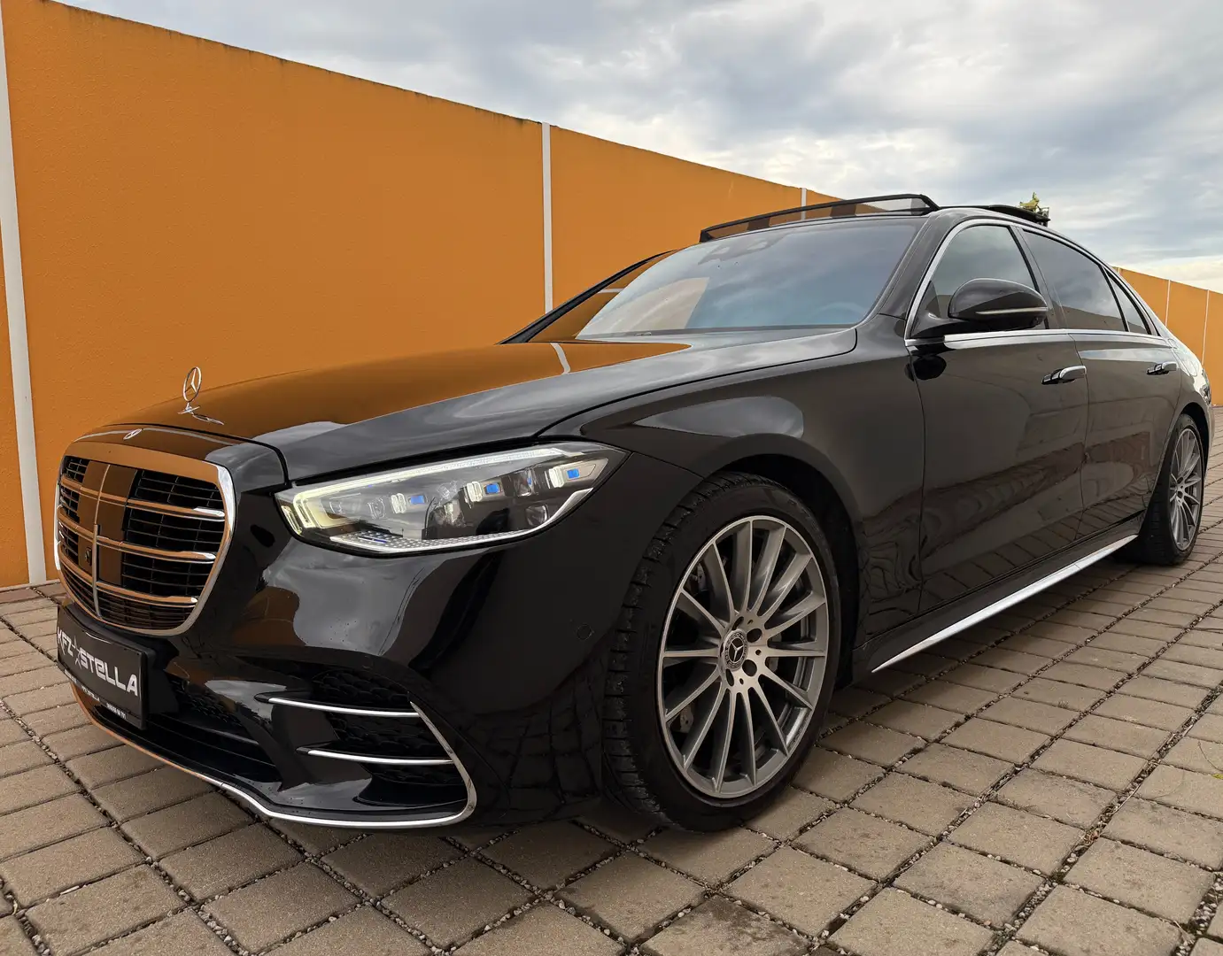 Mercedes-Benz S 580 e 4Matic Lang AMG-Line/First-Class Fond/Executive Negru - 1