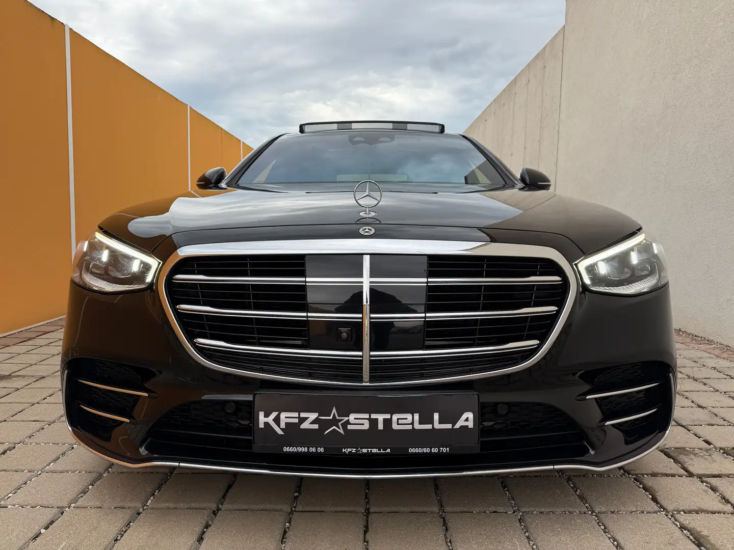 Mercedes-Benz S 580 e 4Matic Lang AMG-Line/First-Class Fond/Executive Negru - 2