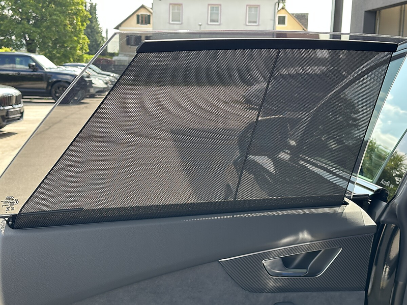 Audi Q8 50 TDI Quattro S-Line Aut. — photo 15