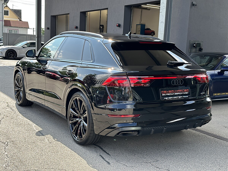 Audi Q8 50 TDI Quattro S-Line Aut. — photo 8