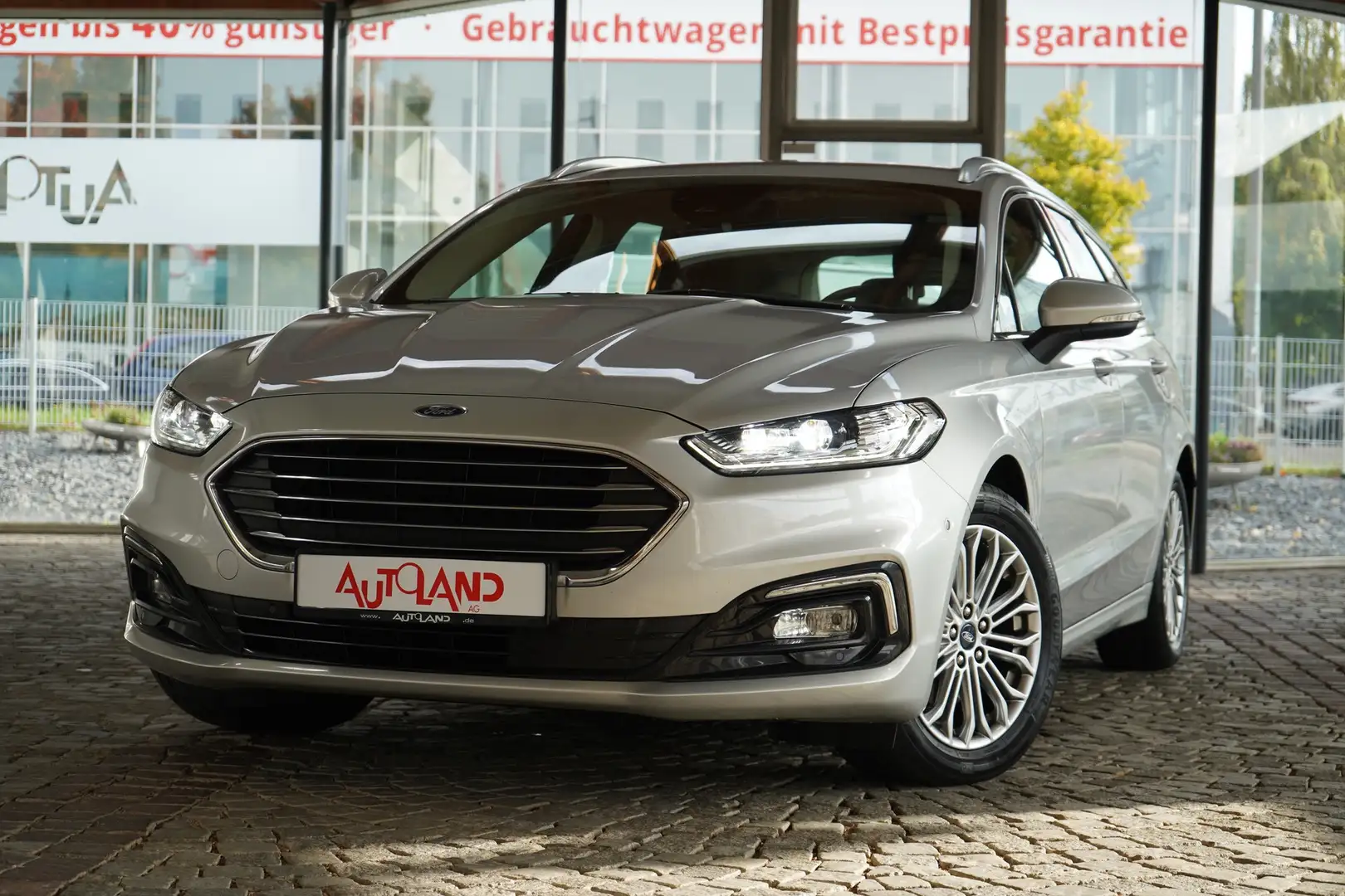 Ford Mondeo Turnier 2.0 EB Titanium Aut. LED ACC Navi Argent - 2