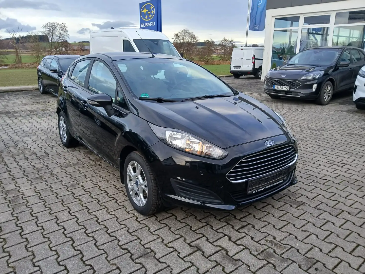 Ford Fiesta Sync Edition Schwarz - 1