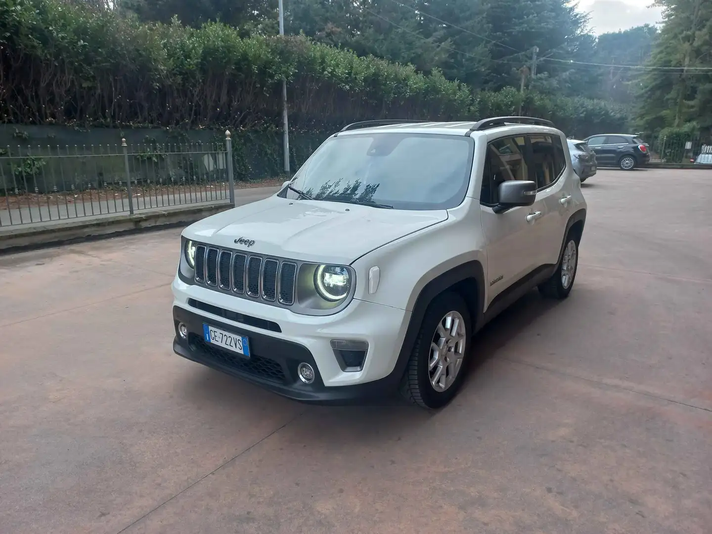 Jeep Renegade LIMITED Blanc - 1