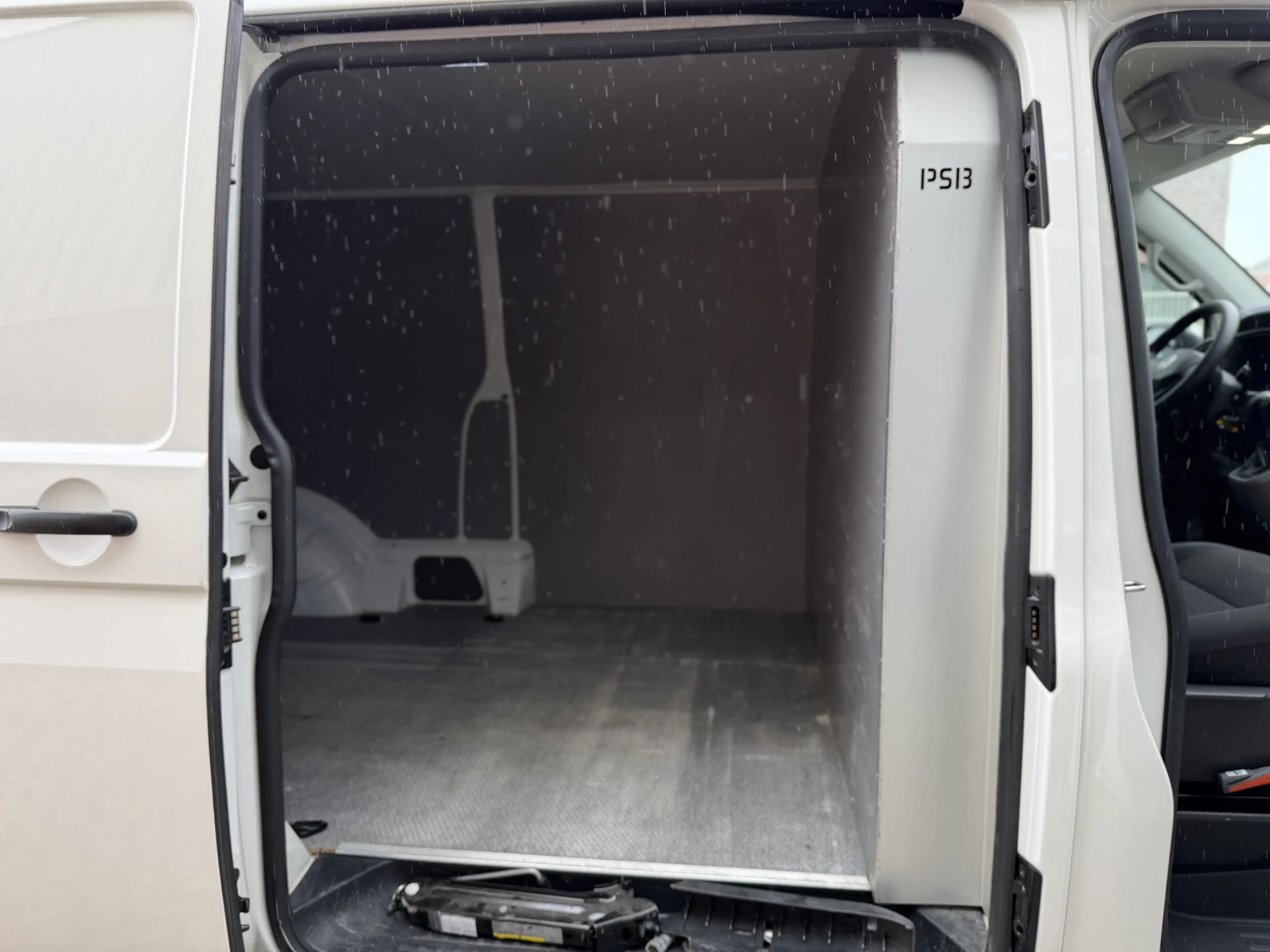 Volkswagen T6.1 Transporter 2.0 TDI 150pk DSG L2H1 Airco,Cruise,Navi,Pdc — photo 21