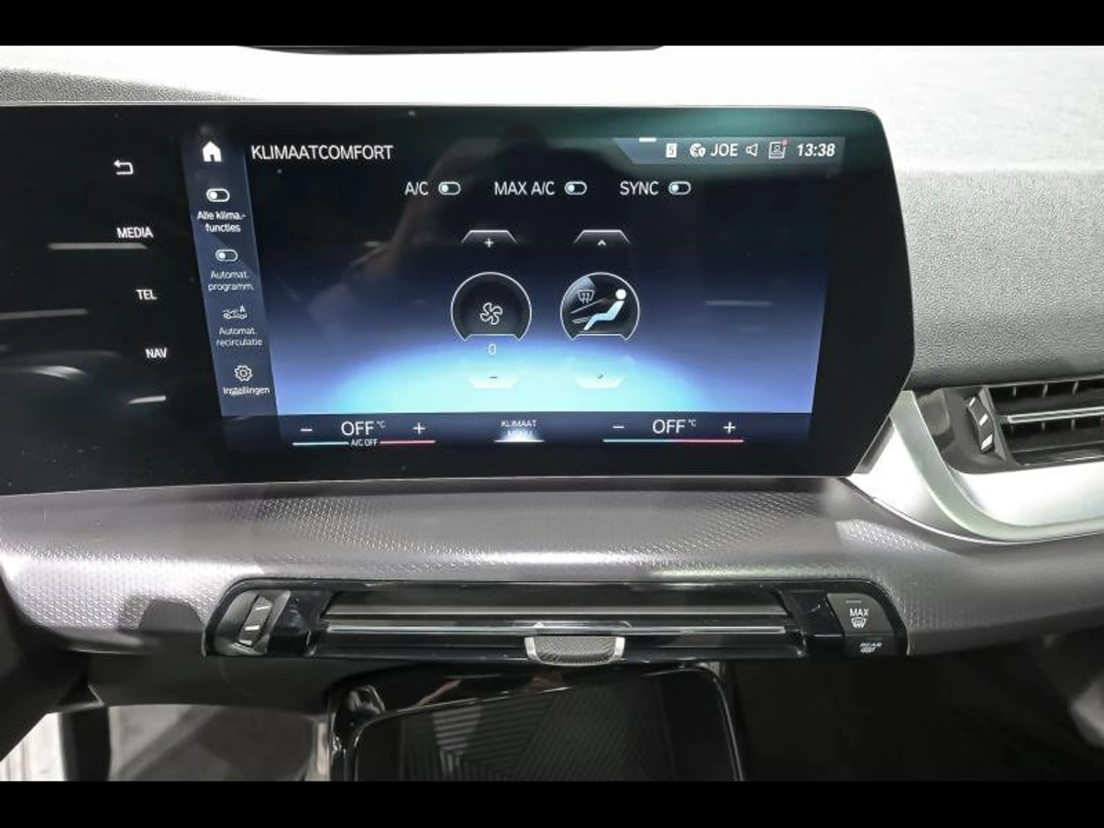 BMW 218 i Active Tourer - MPACK|CAM|PANO|DAB|CARPLAY — photo 12