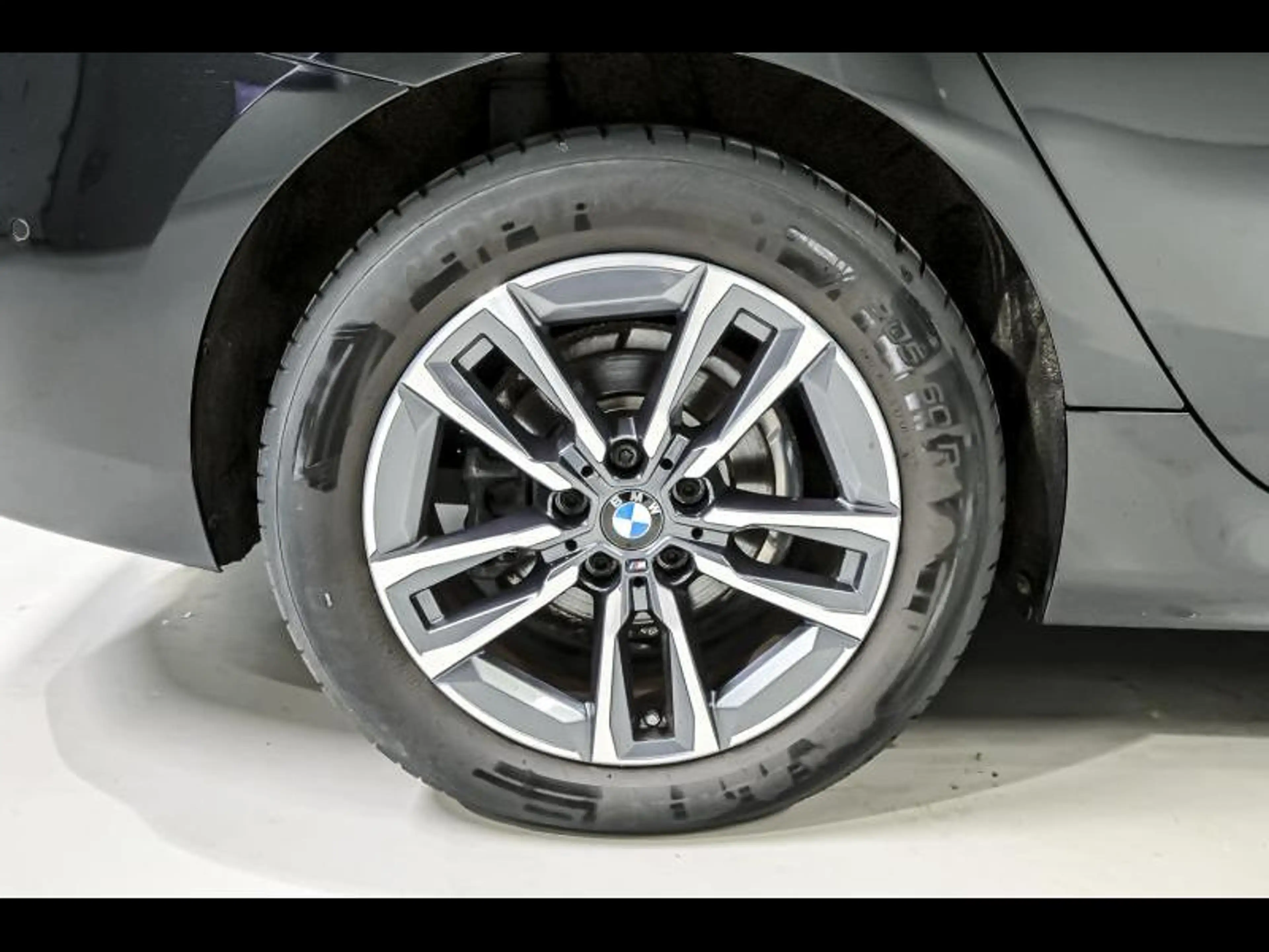 BMW 218 i Active Tourer - MPACK|CAM|PANO|DAB|CARPLAY — photo 6