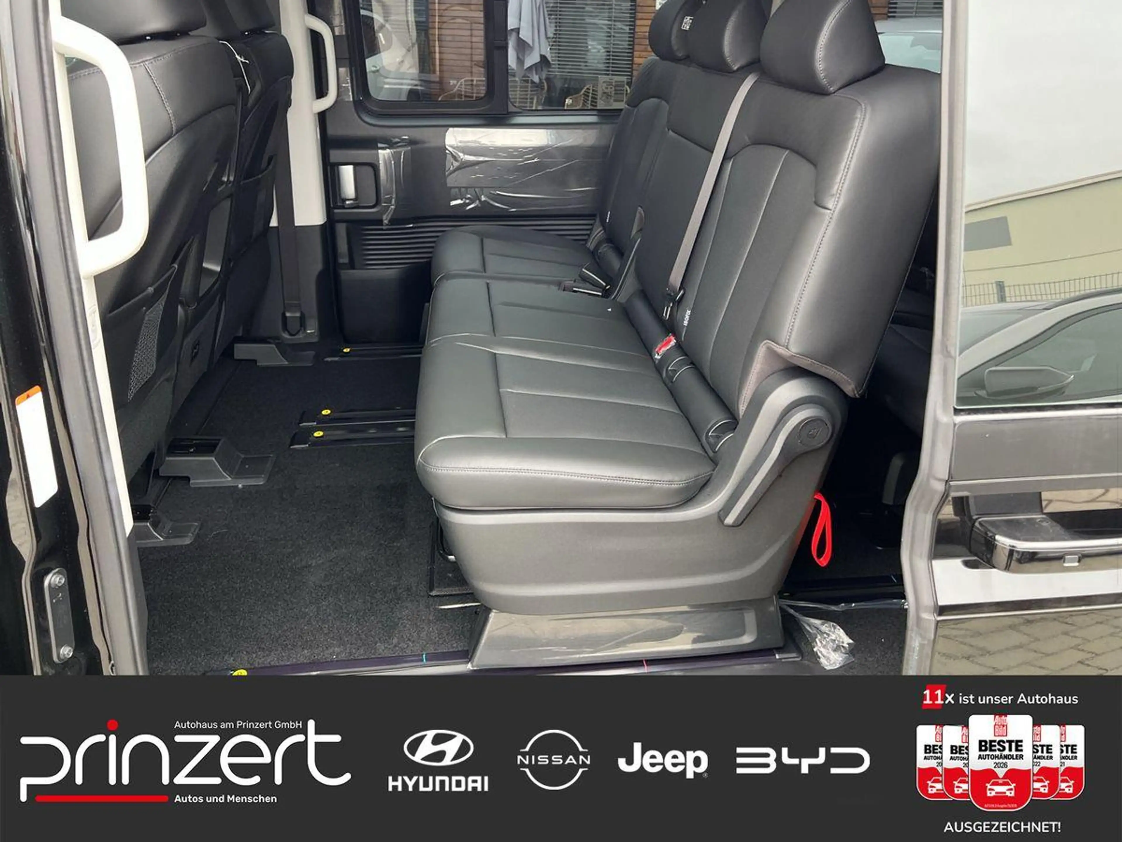 Hyundai STARIA 1.6 T-GDI HEV AT6 "Prime" *9-Sitzer — photo 13