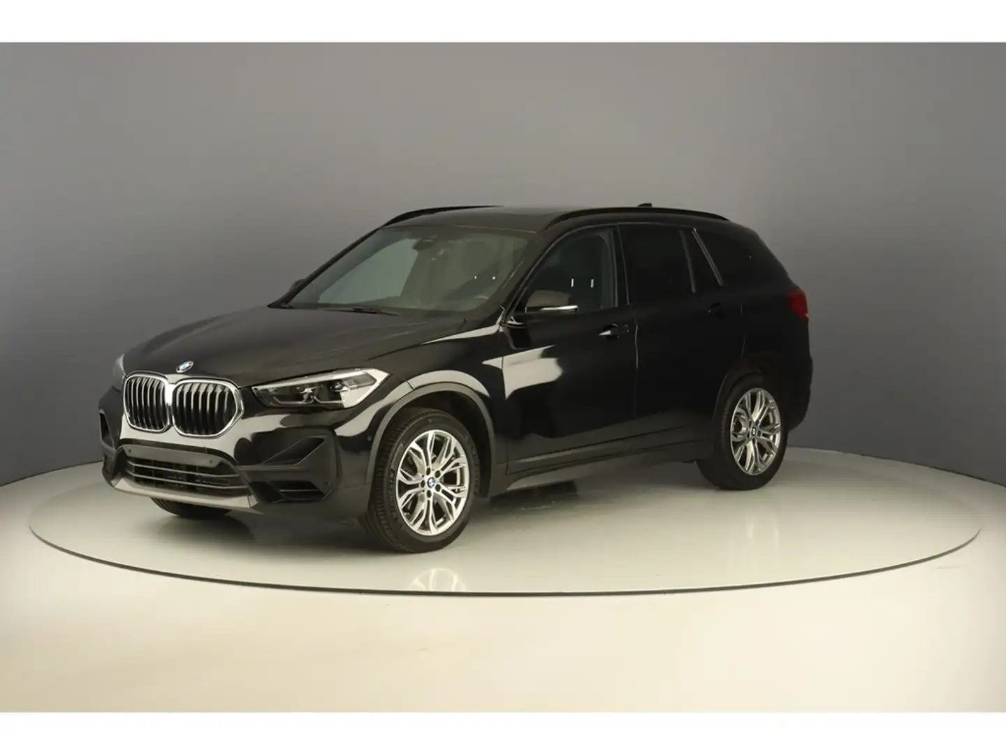BMW X1 sDrive18i 136pk Pack Drive Assist Black - 1