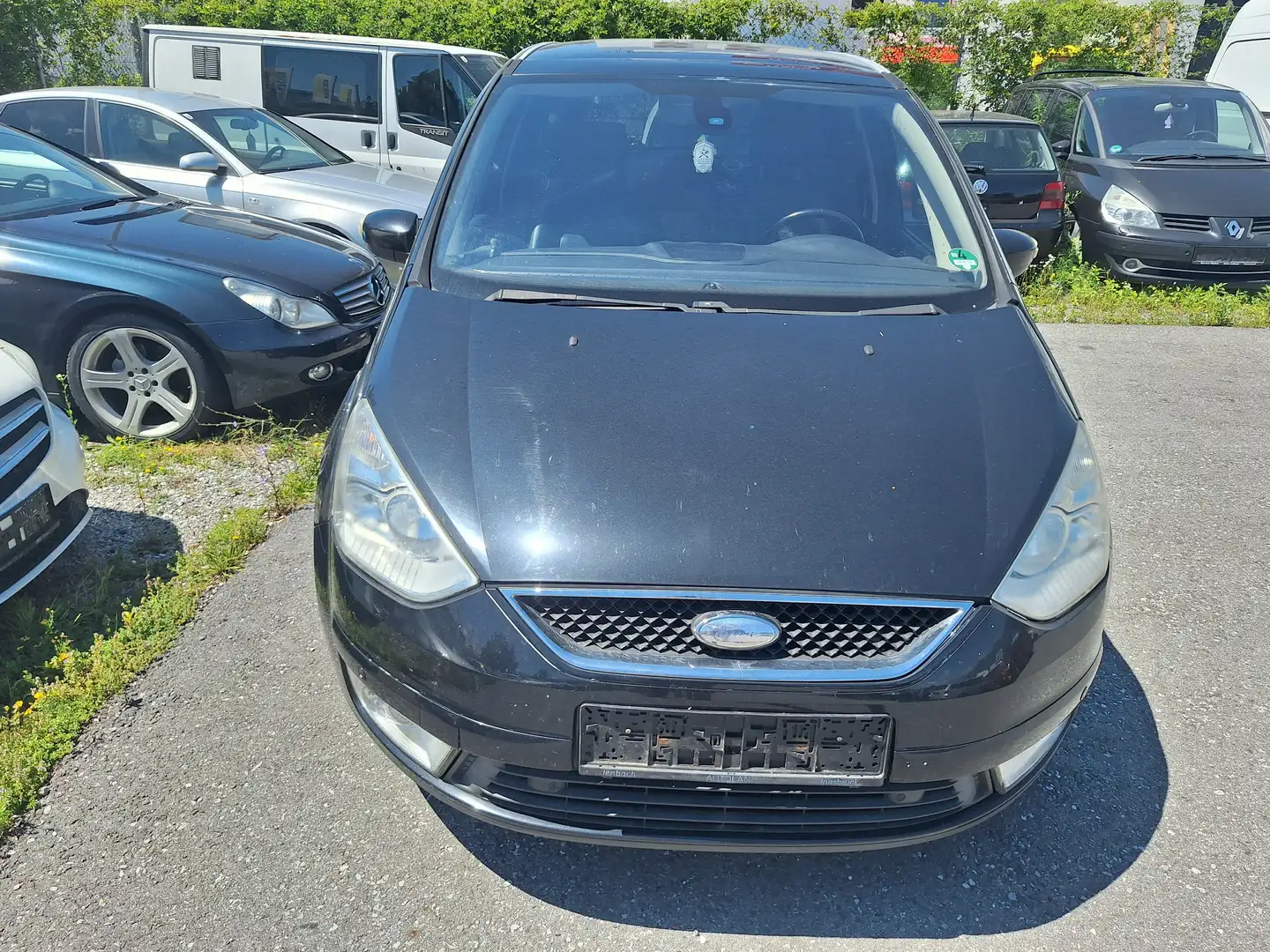 Ford Galaxy 7 Sitze Ghia Pandach Deutsche papiere gut Zustand Schwarz - 1