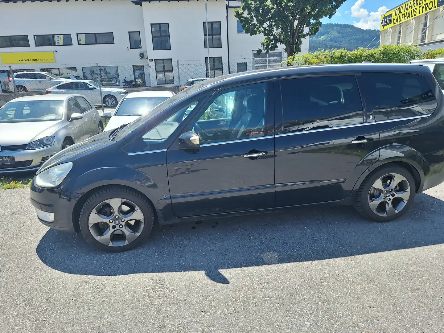 Ford Galaxy 7 Sitze Ghia Pandach Deutsche papiere gut Zustand Schwarz - 2