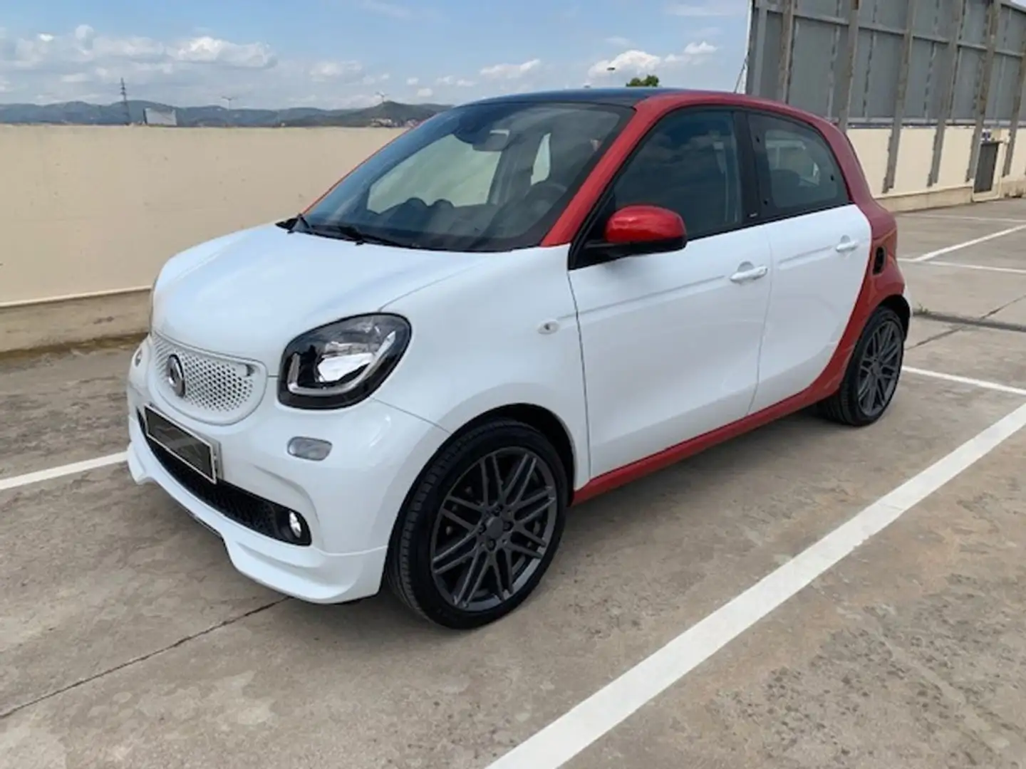 smart forFour brabus aut 90cv Wit - 1
