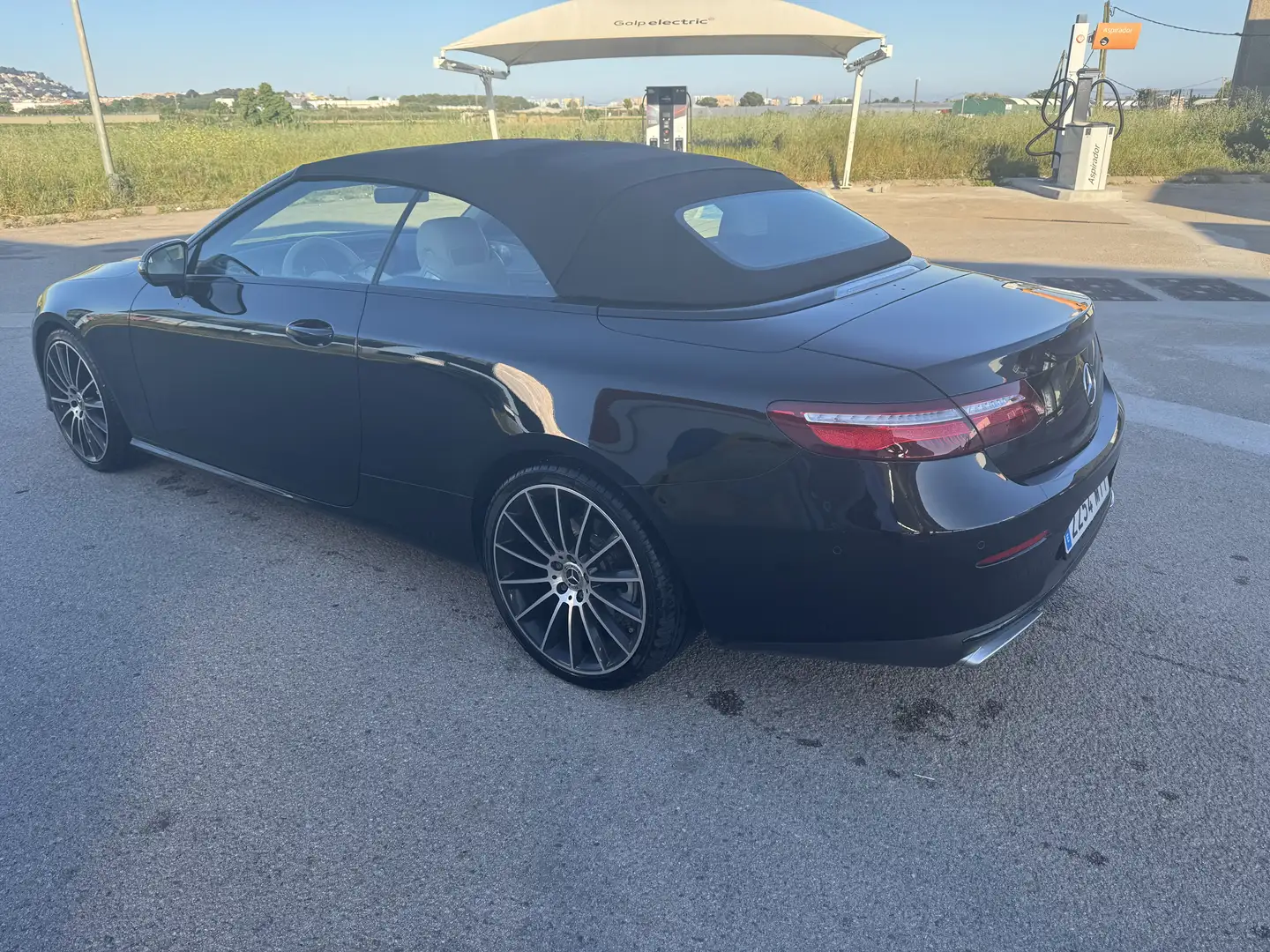Mercedes-Benz E 220 Cabrio 9G-TRONIC Avantgarde - 2