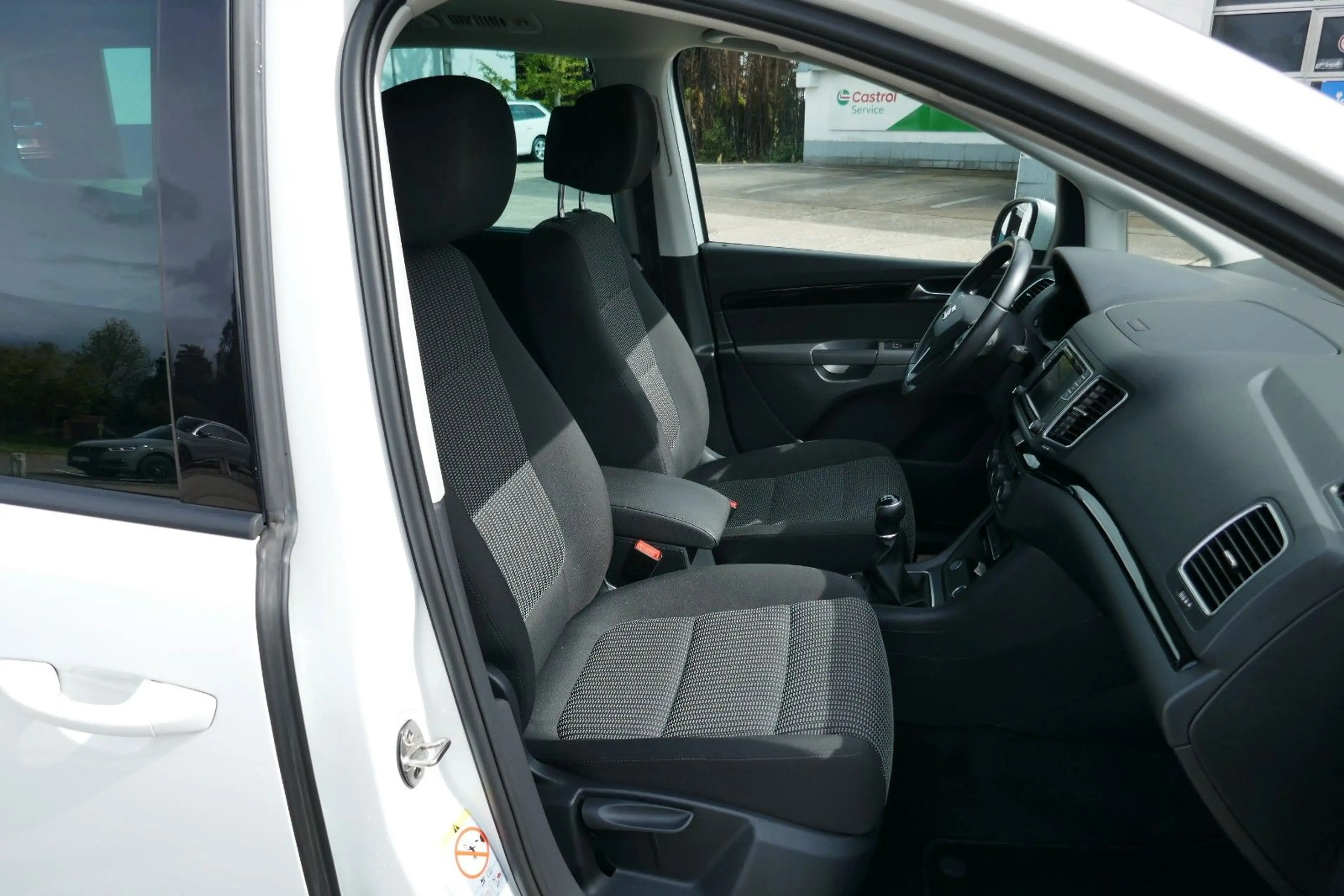 SEAT Alhambra Style TDI 7 Sitzer Nav/Xen/AHK/SHZ/PDC — photo 8