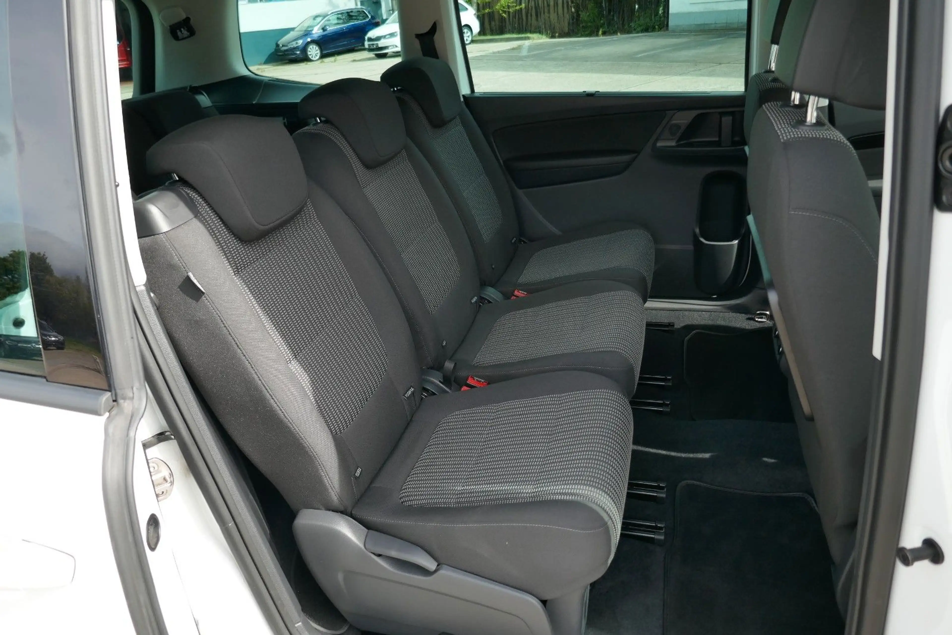 SEAT Alhambra Style TDI 7 Sitzer Nav/Xen/AHK/SHZ/PDC — photo 9