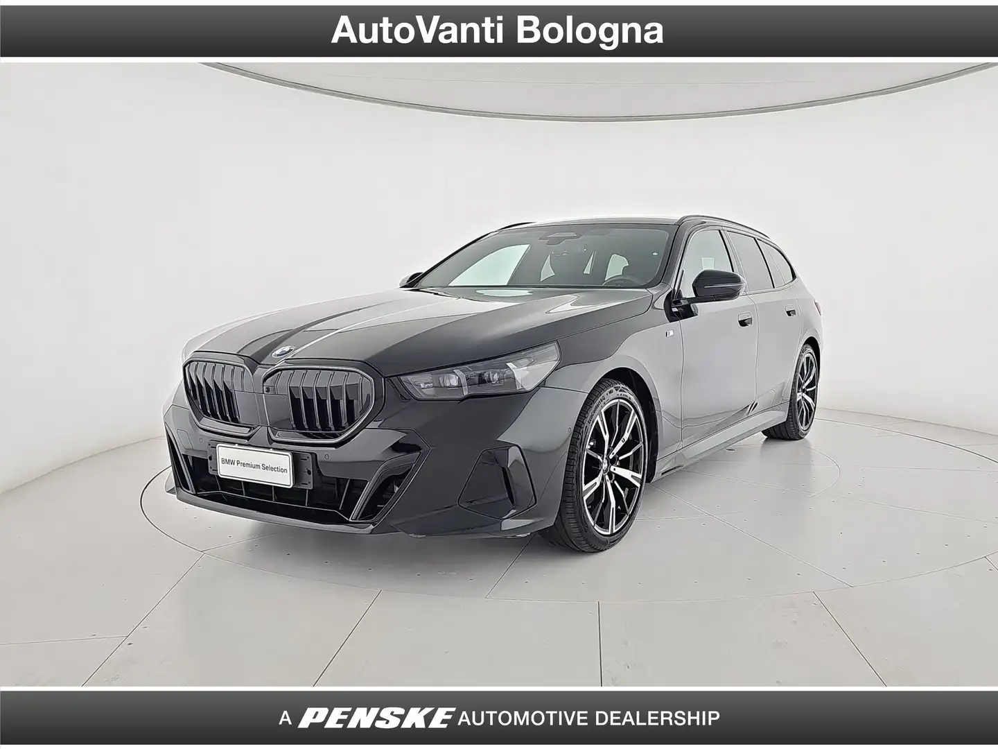 BMW 520 520d 48V xDrive Touring Msport Pro Schwarz - 1