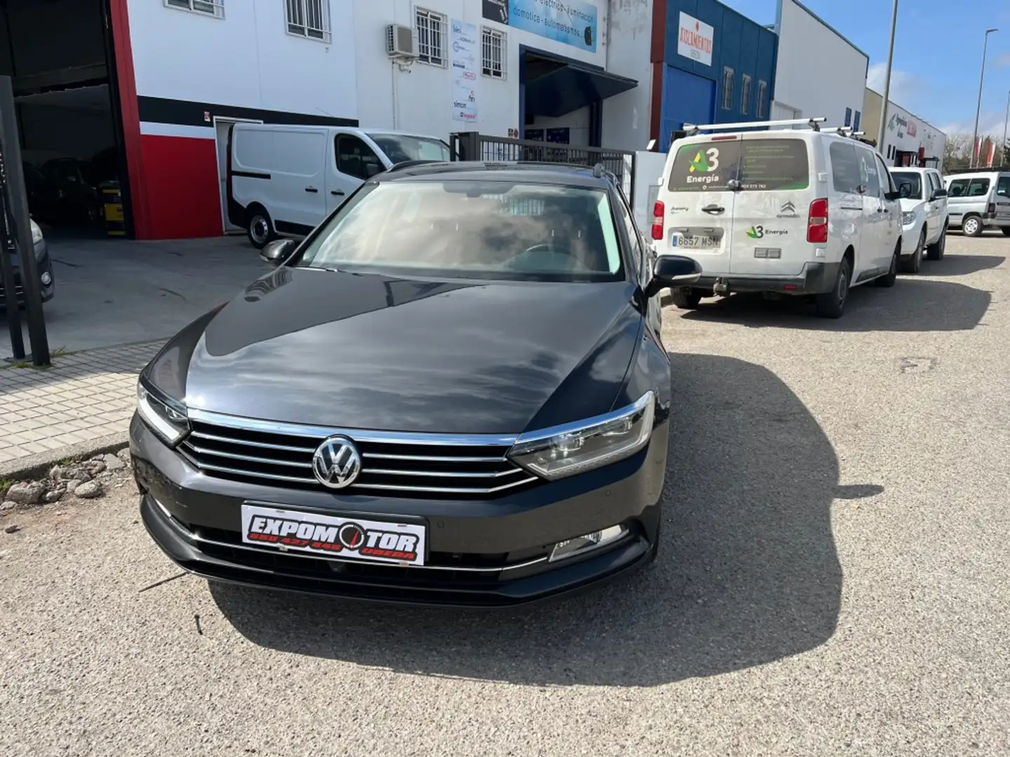 Volkswagen Passat Variant 1.6TDI Edition 88kW Gris - 1
