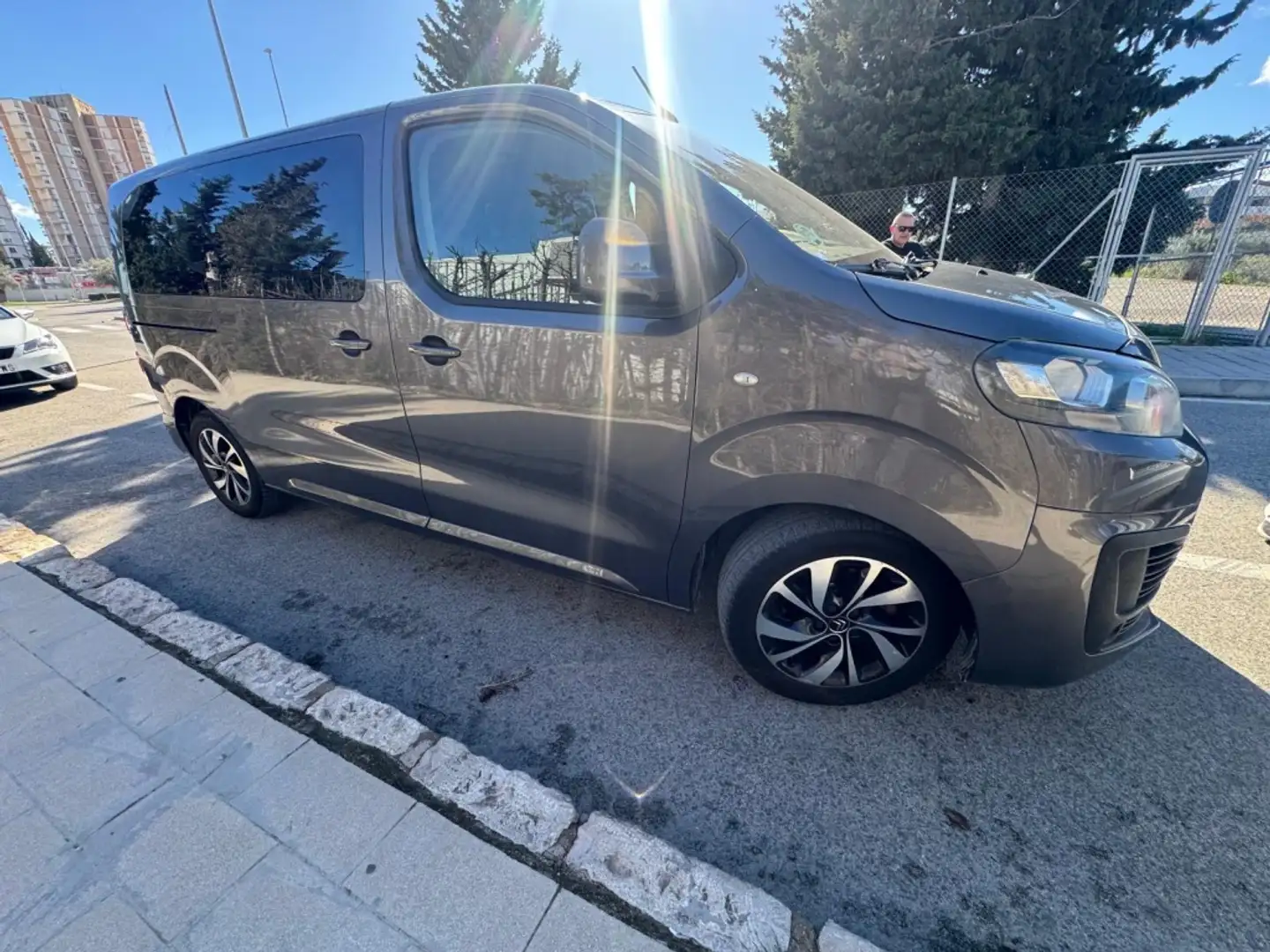 Citroen Spacetourer BlueHDI S&S M Feel 150 Marrón - 1