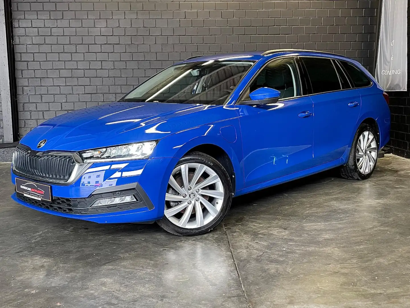 Skoda Octavia iV Combi Ambition 1.4 TSI PHEV 204CV DSG6 Bleu - 1