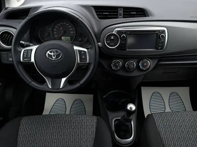 Toyota Yaris view 7