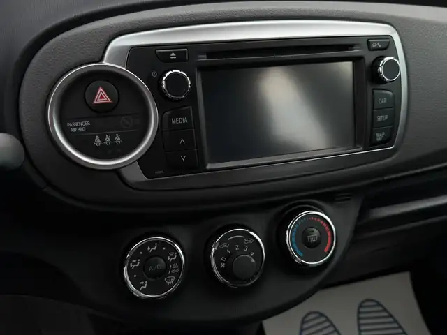 Toyota Yaris view 9