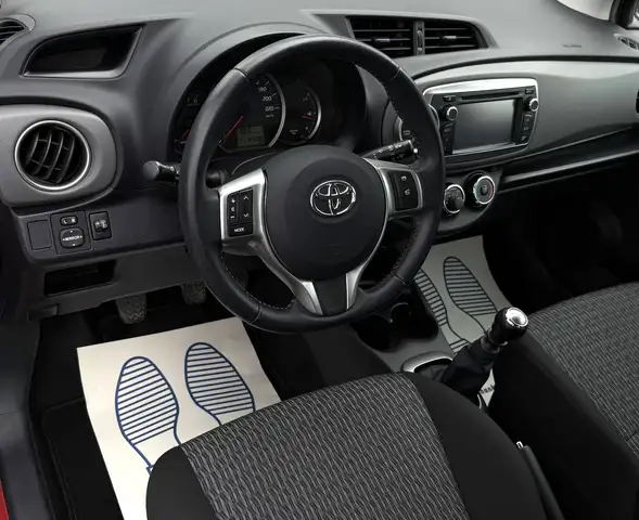 Toyota Yaris view 5
