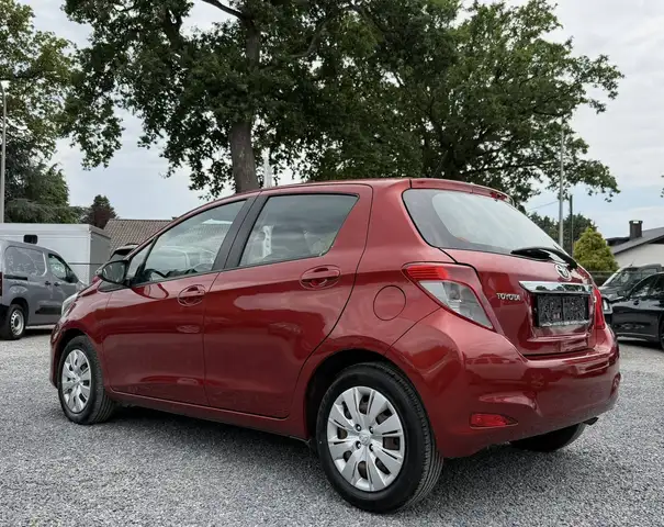 Toyota Yaris view 2