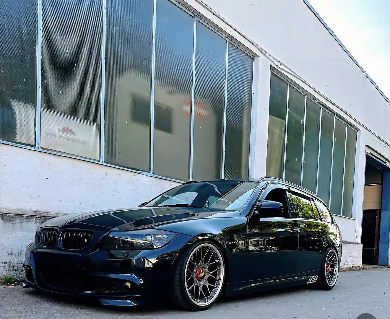 BMW 325 325d Touring Österreich-Paket Aut. - 1