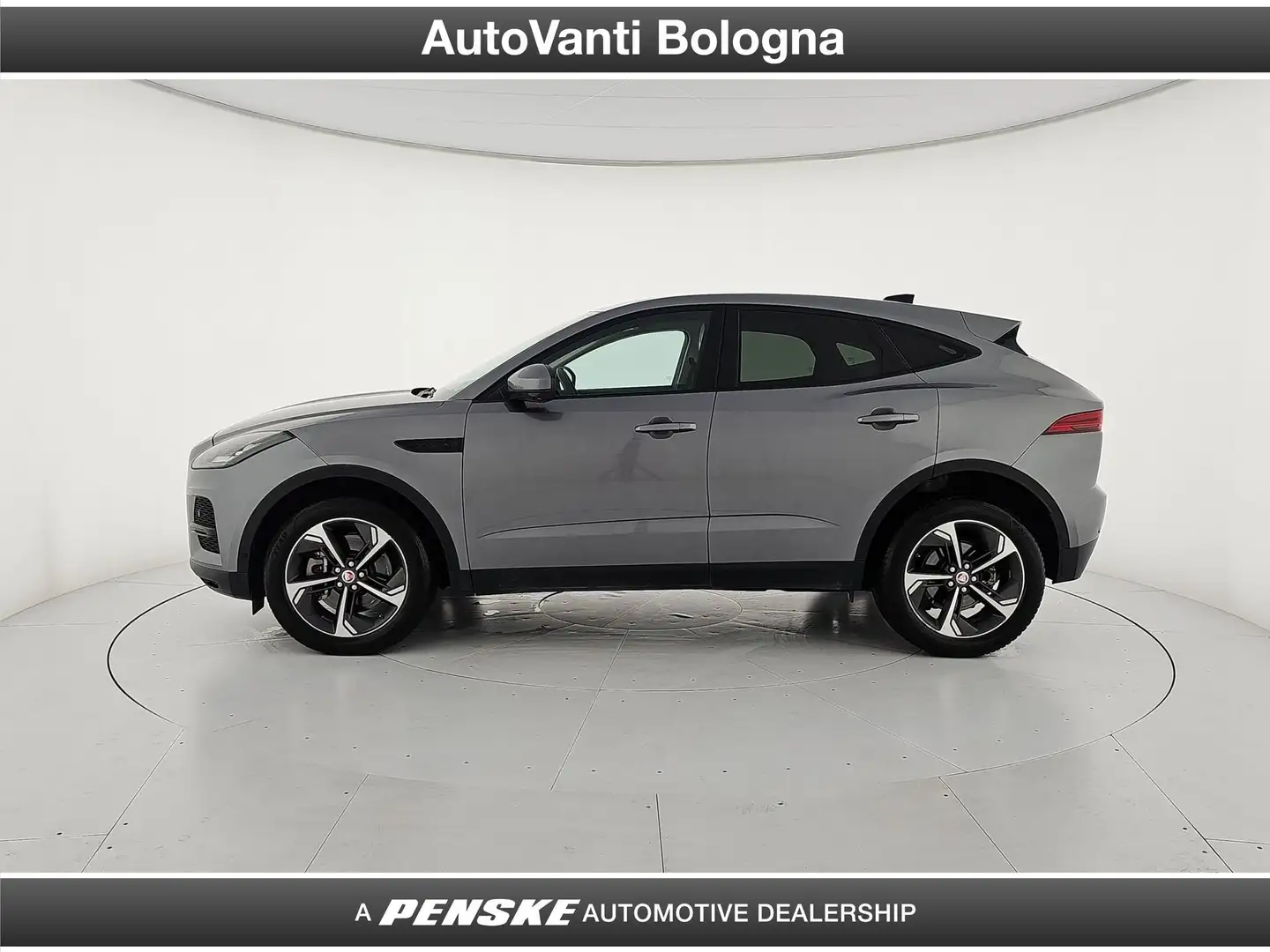 Jaguar E-Pace 2.0D I4 163 CV AWD Auto Storm Edition Gris - 2
