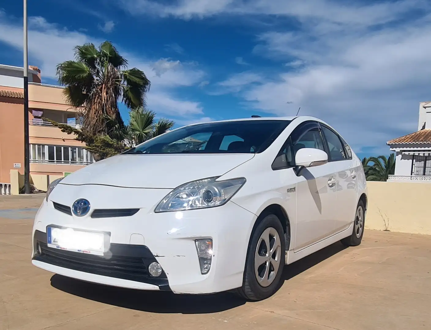 Toyota Prius (Hybrid) - 2