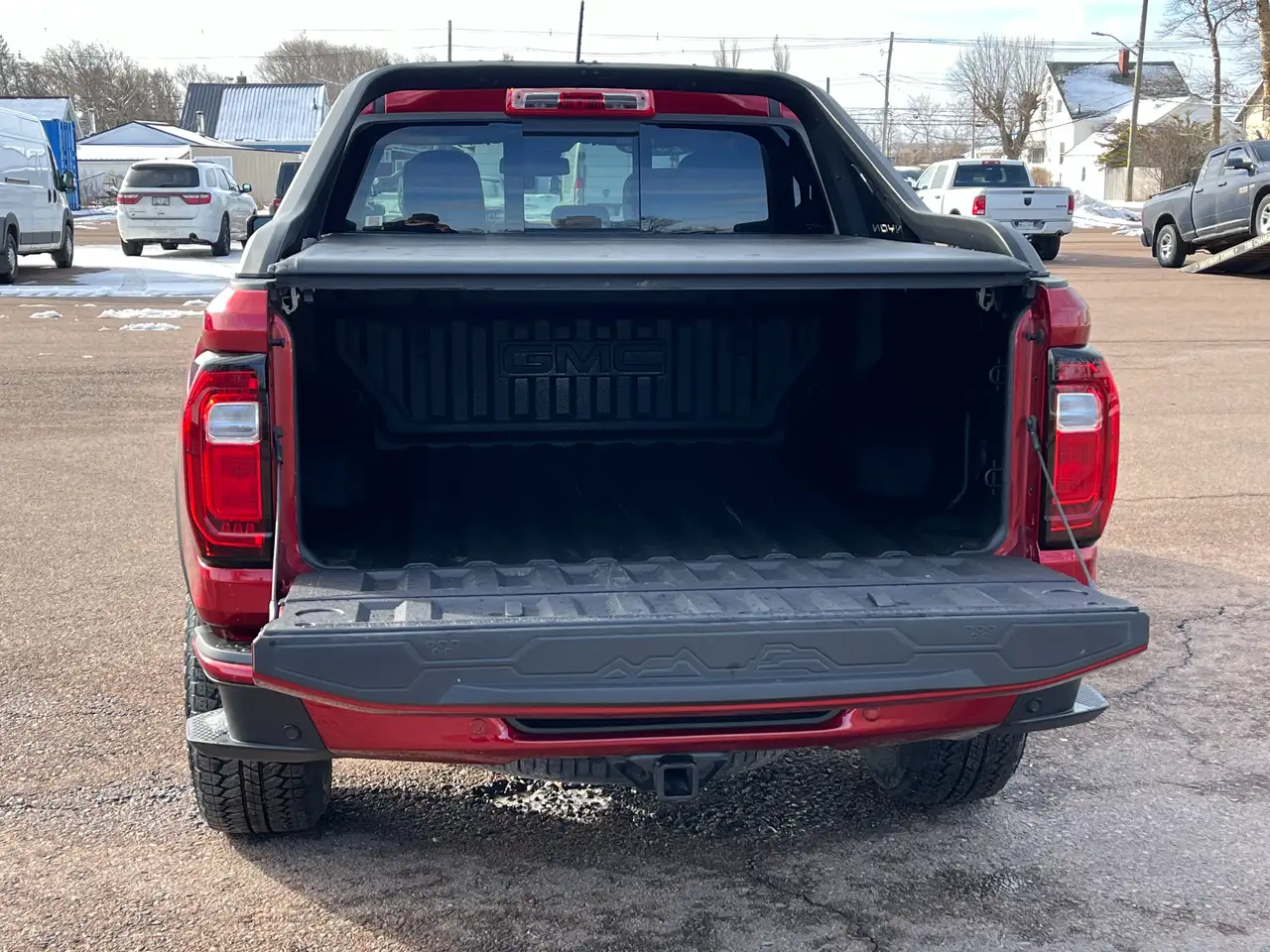 GMC Canyon снимка GMC Canyon