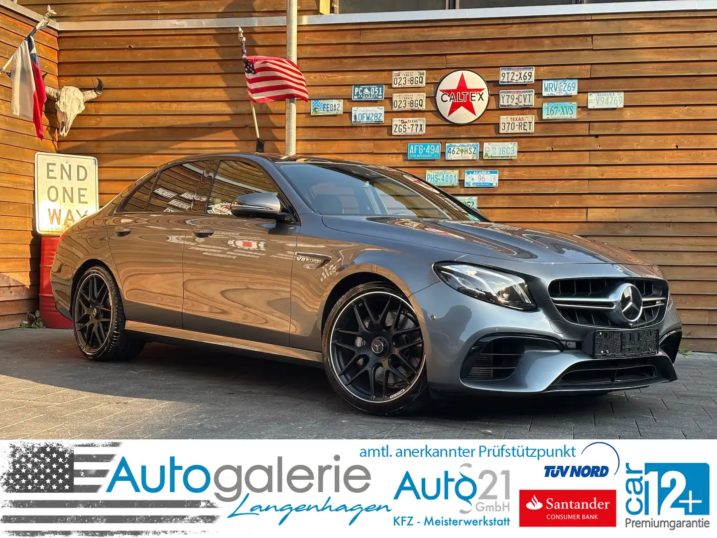 Mercedes-Benz E 63 AMG Deutsches Auto4 Matic+ Pano ACC LED 360 Grijs - 1